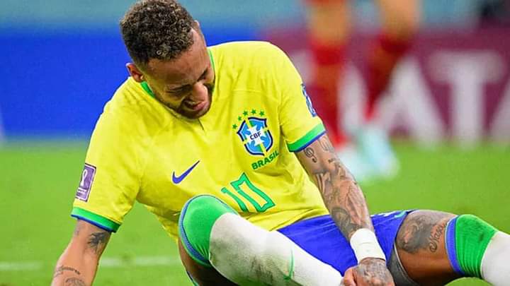 সুইজারল্যান্ডের বিপক্ষে ছিটকে গেলেন নেইমার