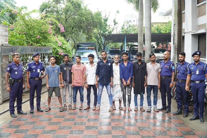 আওয়ামীলীগ নেতা হত্যাকান্ডে জড়িত ০৯ আসামী গ্রেফতার