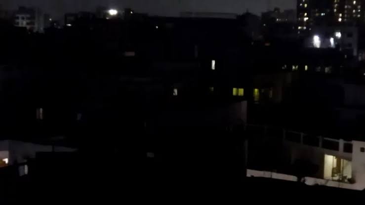 সোমবার রাত ১১টায় সারা দেশে ‘ব্ল‍্যাক আউট’